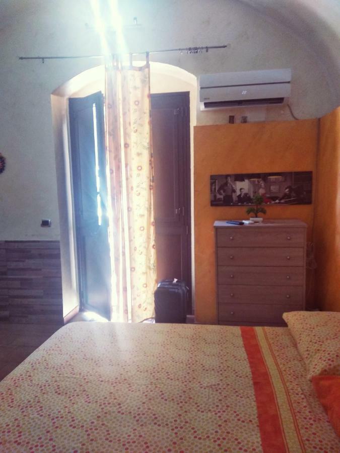 Dante Rooms Катания Экстерьер фото